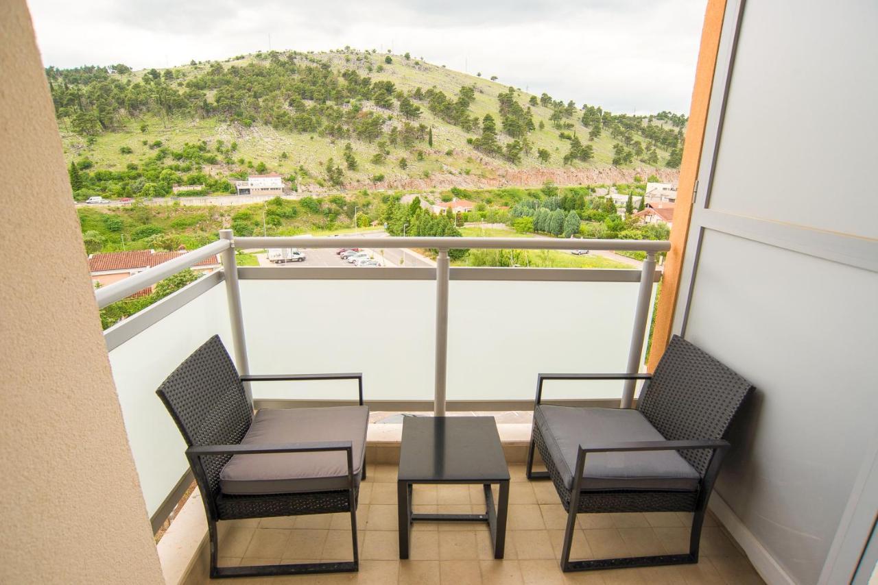 Design Apartment Near Gorica Park Подгорица Екстериор снимка
